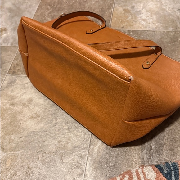 Poppy & Peonies Faux Leather Tote - Picture 4 of 8